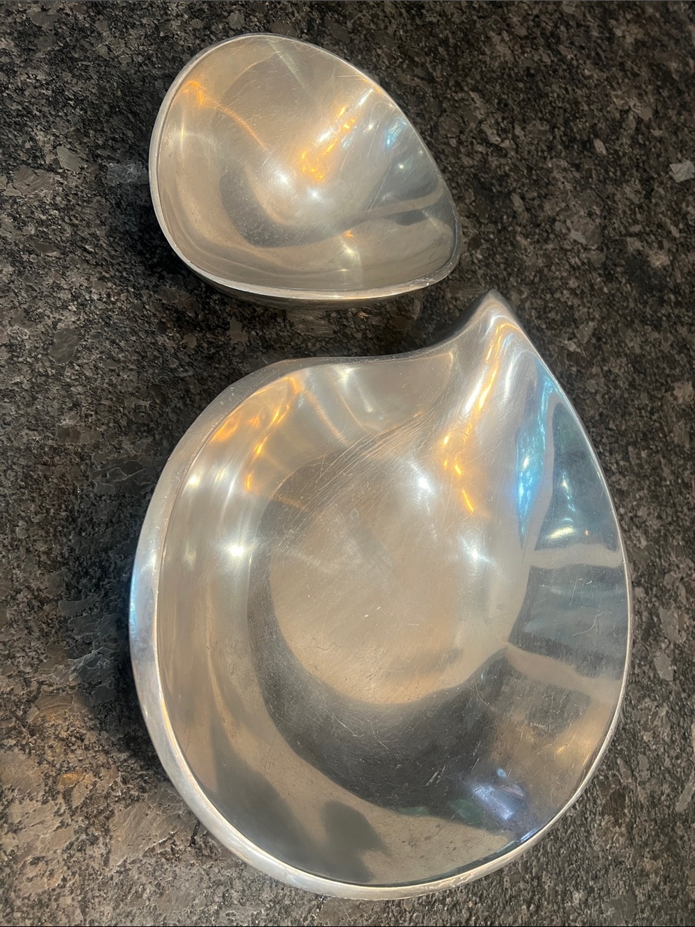 Nambe 562 and 567 Set of Two Classic and Butterfly Bowls